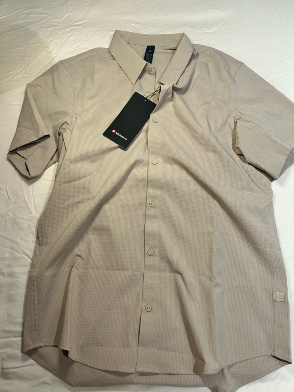 lululemon athletica Men's Short-Sleeve Button-Down Shirt - Light Beige